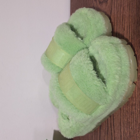 UGG Shoes - UGG Womens Fluffita Mint Lime 2.75" Platform Slipper Sandal Womens 8